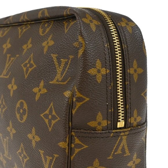 Louis Vuitton Monogram Trousse Toilette 28 Cosmetic Pouch - Picture 4 of 15